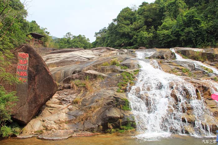 祖国南部自驾游50中越人民友谊园东兴口岸石门谷景区