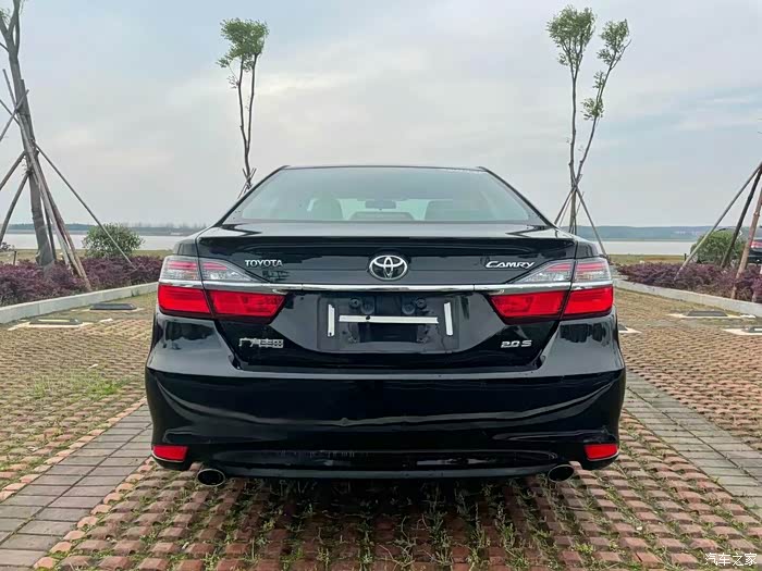 【图】丰田凯美瑞2.0s运动版,稳重大气_家家众测论坛_汽车之家论坛