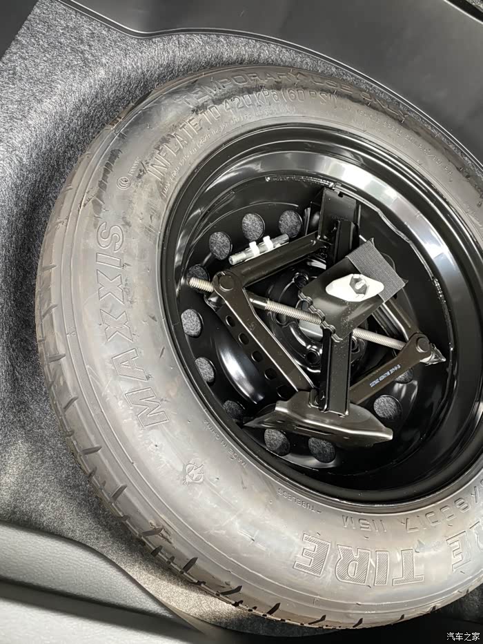 自由光新车备胎问题