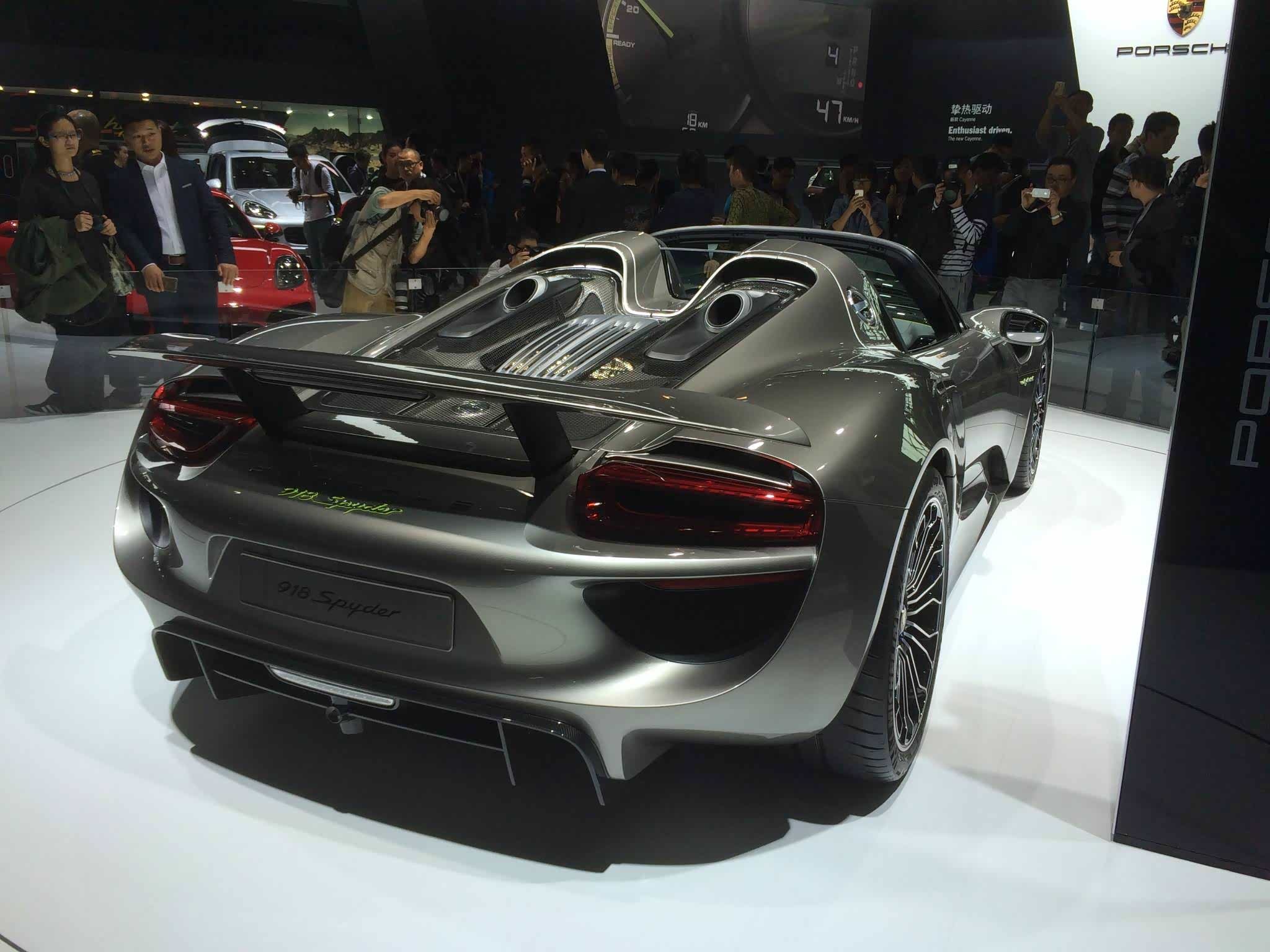 保时捷918spyder哑光灰够帅气