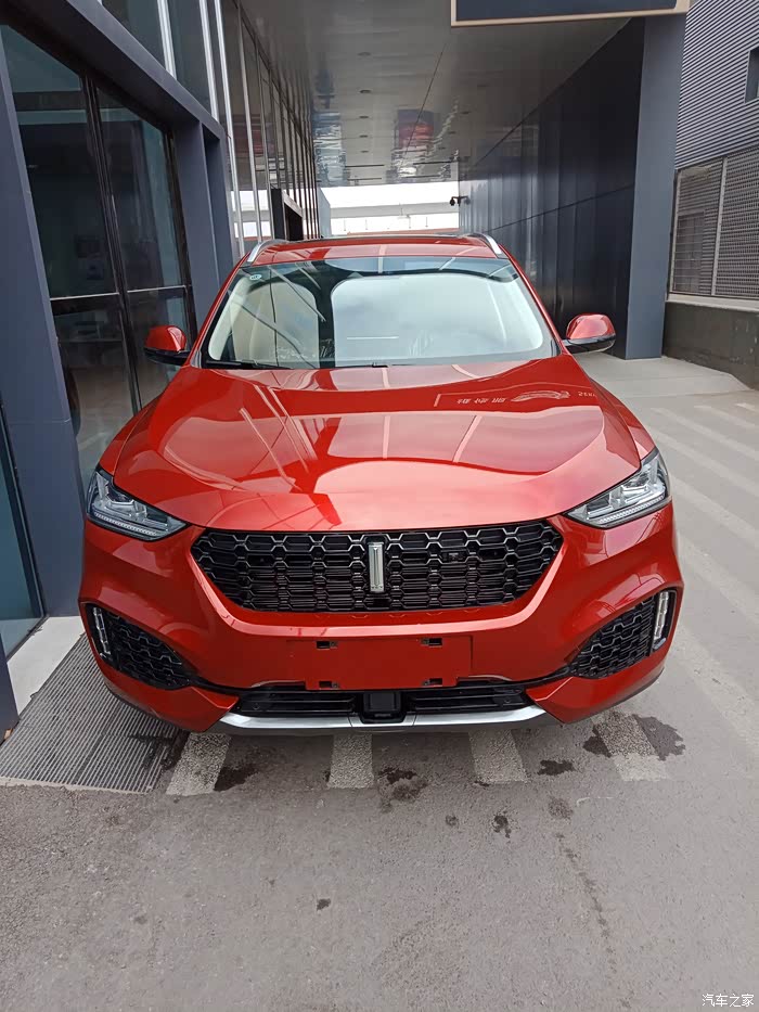 vv6为什么没见有买红色的