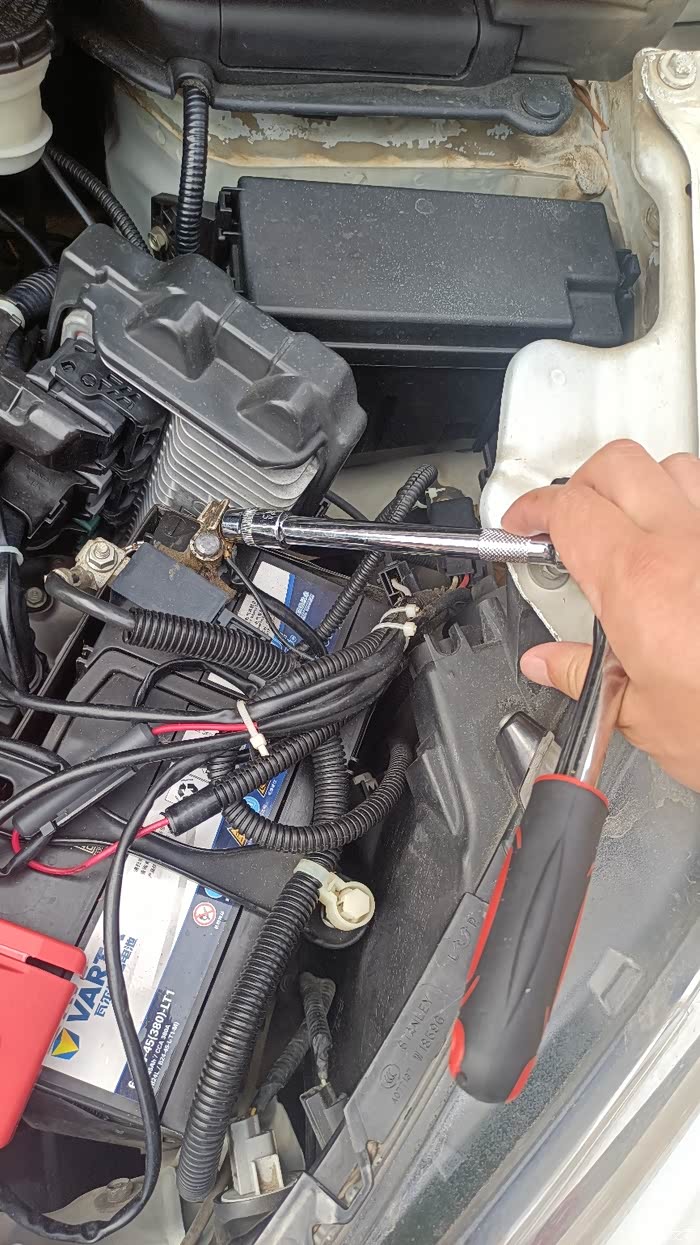 三飞前氧传感器拆洗作业526