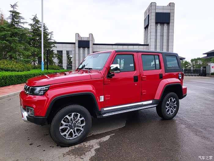 不惑之年提2020款火焰红bj40城市猎人