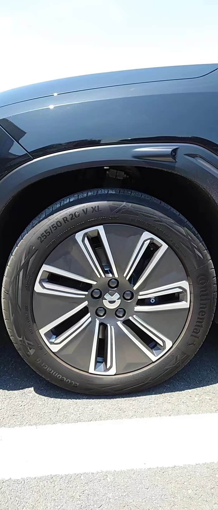 【图】es7普通版本标配轮胎真的很丑吗?_蔚来es7论坛_汽车之家论坛