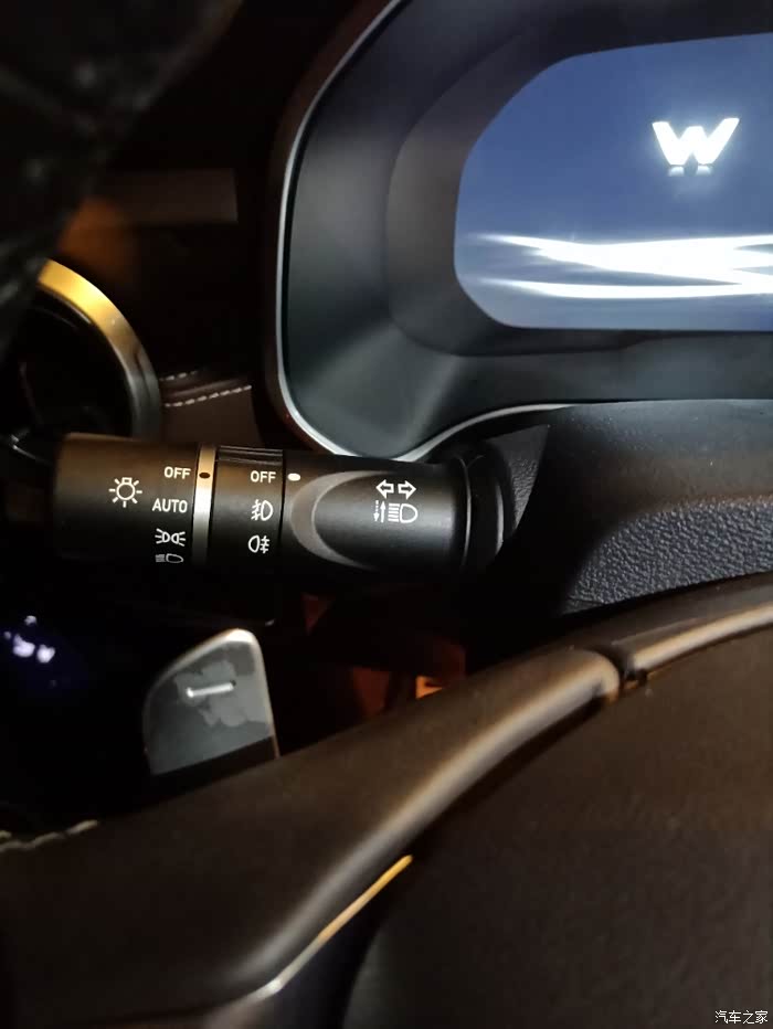 关于vv6灯光使用