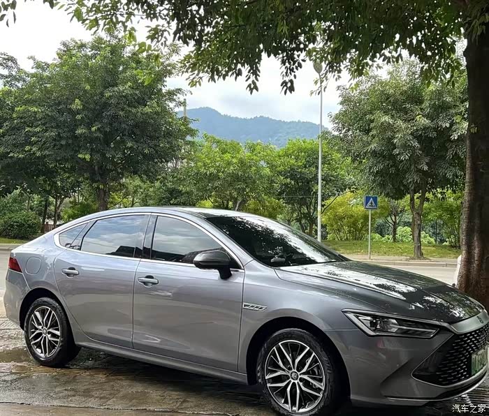 比亚迪秦plusdmi55km旗舰提车日记