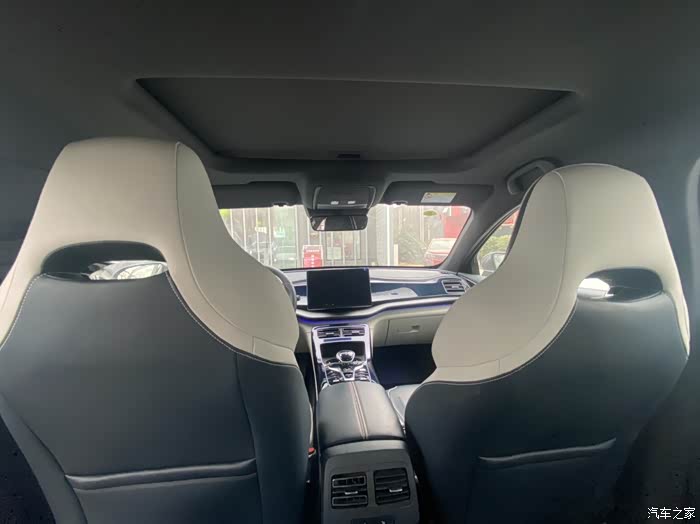 比亚迪秦plusev的内饰体验感受