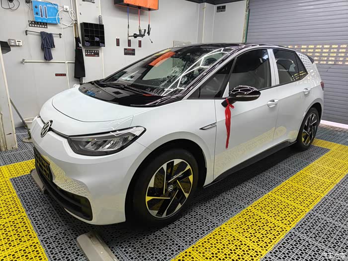 【图】你们的id3提回来也会有炫光纹么，正常光线下远近都是看不出来_大众ID.3论坛_汽车之家论坛