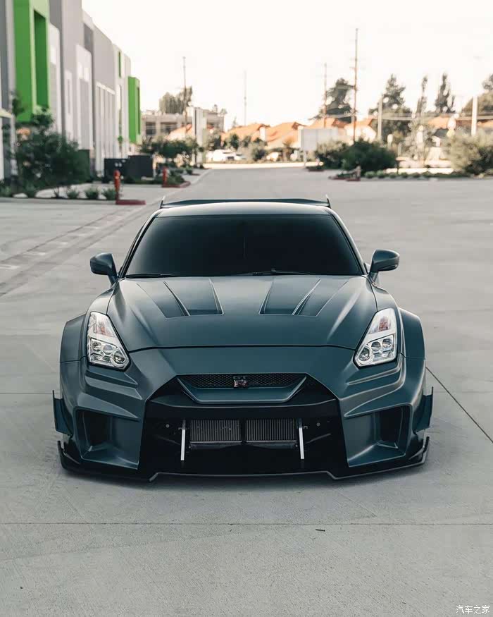 宽体战神gtr,完美之改,美了吧