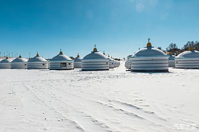 今年烏蘭布統雪 路也發現方確沒有被雪覆蓋 但依然滿眼都震撼銀色世界