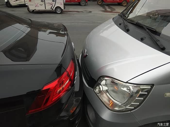 【图】真特么倒霉,被追尾了_迈腾论坛_汽车之家论坛