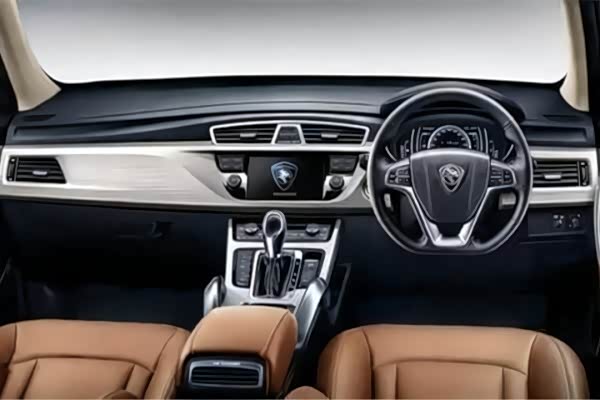 宝腾x7采用了虎头车标,没有采用吉利车标