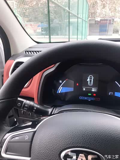 液晶仪表盘科技感满满 个来月就跑1600公里心疼子辛苦子