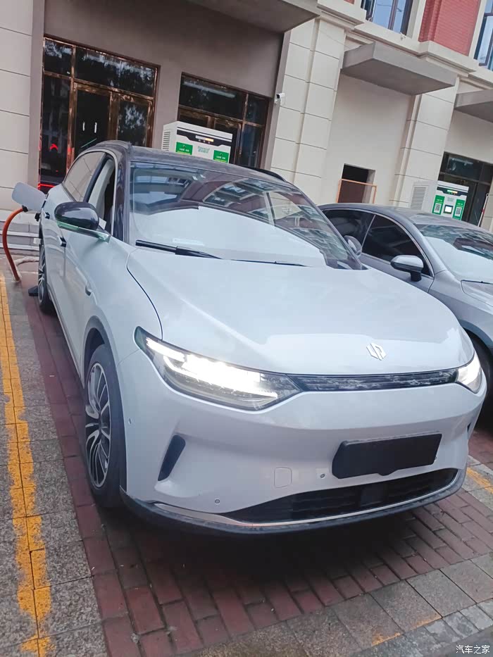 五个月终提爱车零跑c11星河银