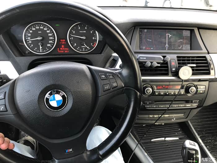 从宝马x550i换到es350