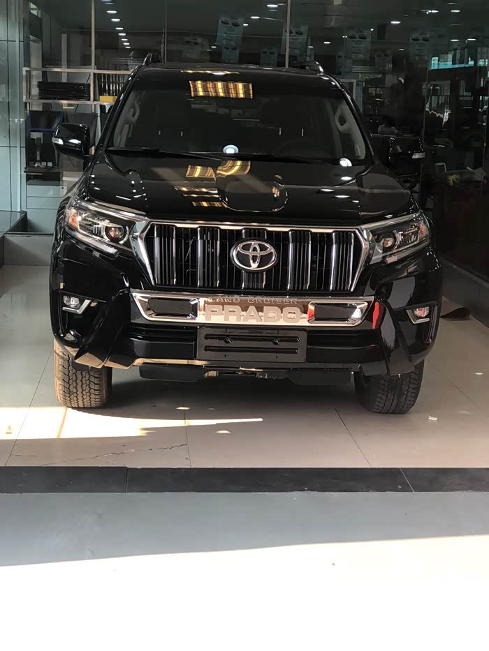 喜欢18款中规普拉多,准备订黑色,求黑色普拉多图片!