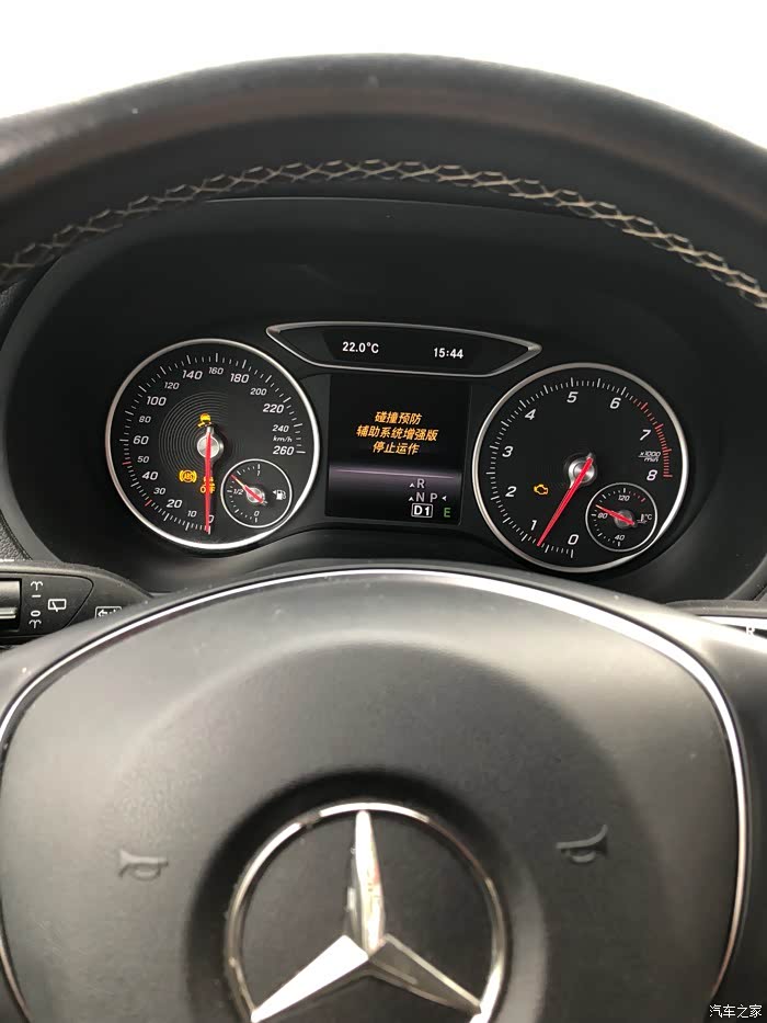 15年8月份车 奔驰b180 行驶中动力下降.