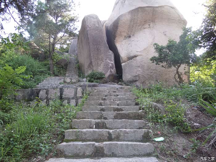 风门古径巧遇阴阳石