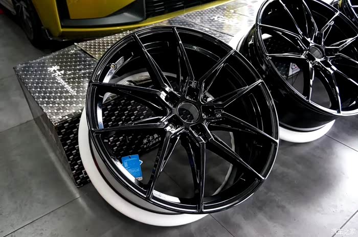 领克03升级ap刹车锻造轮毂