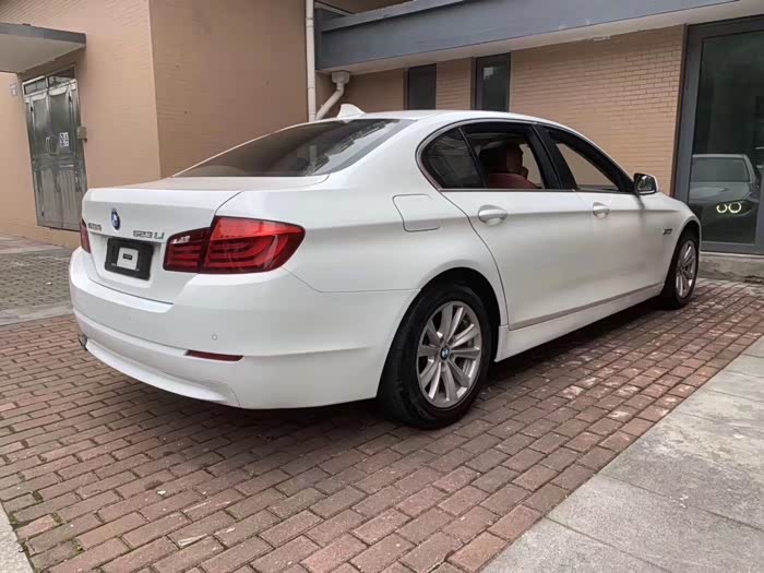 白色真的是最经典的颜色