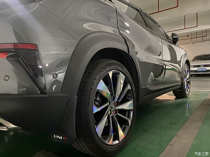 【长安unit之旅】经验分享:u仔轮毂贴改装教程