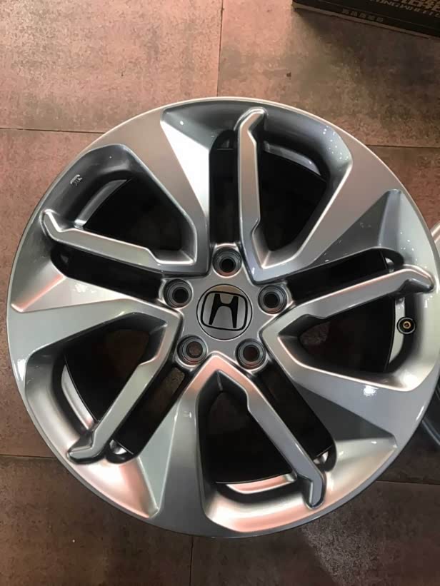 求购十代雅阁原装轮毂