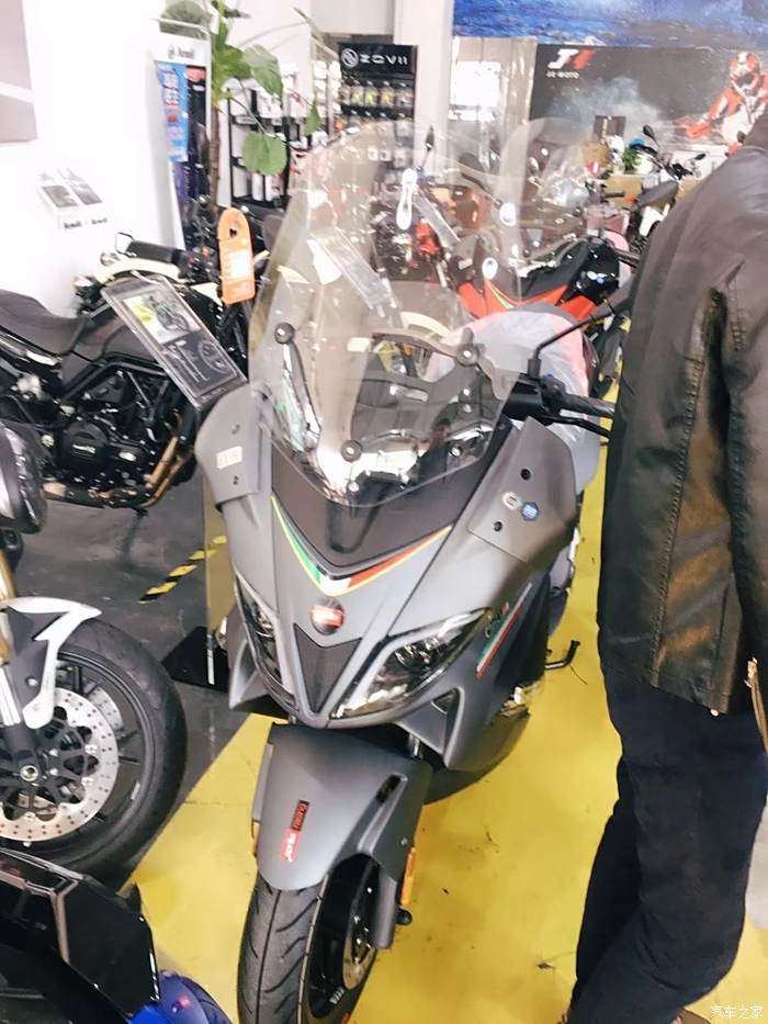 一波三折的阿普利亞srmax250提車之旅