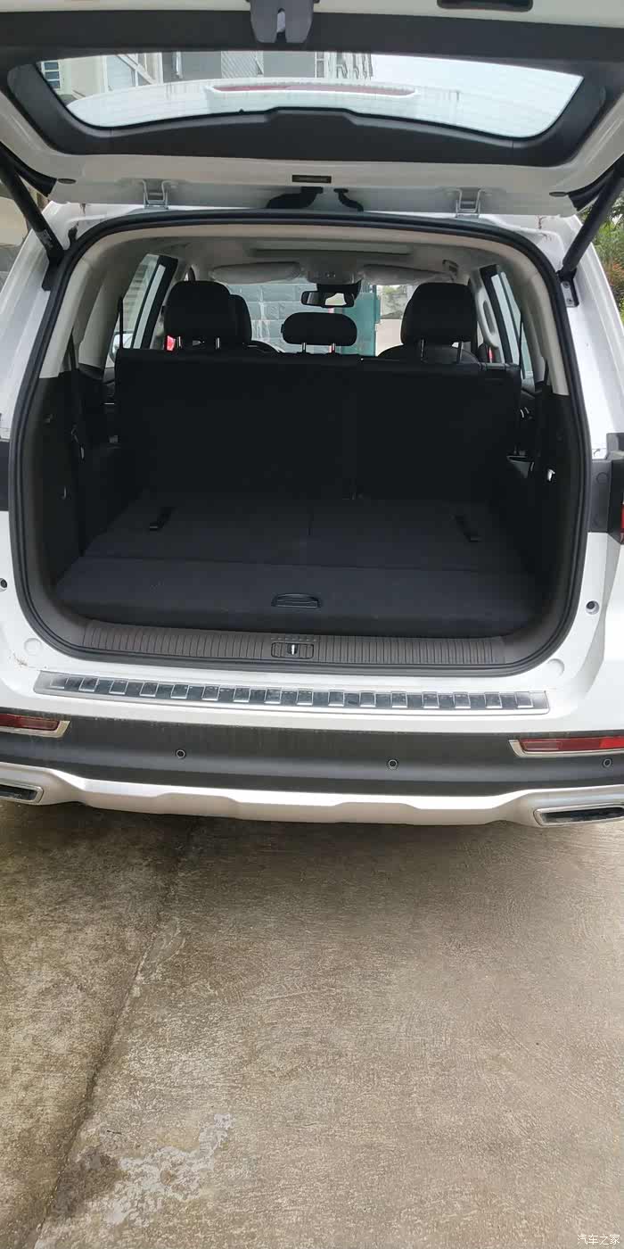 排也就暂时当后备箱了,平时也就3口人,父母不经常来,不然箱子之内的