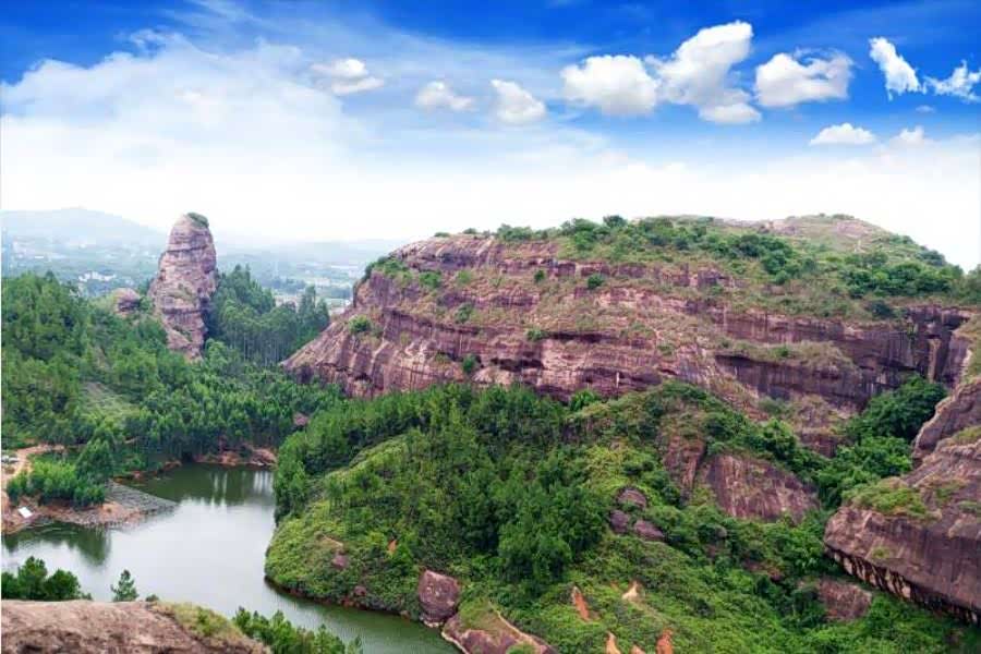 清远笔架山负离子含量极高没有任何的污染