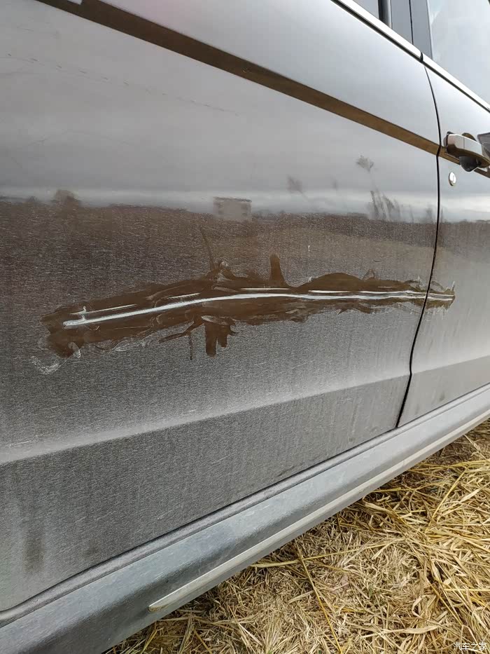 【图】这样的划痕能抛光处理吗?_五菱宏光论坛_汽车之家论坛