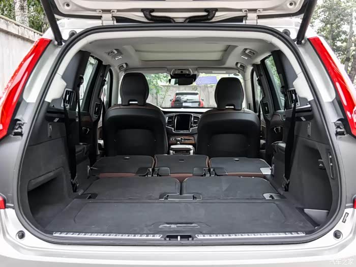 t6第二排座椅可以放倒吗?