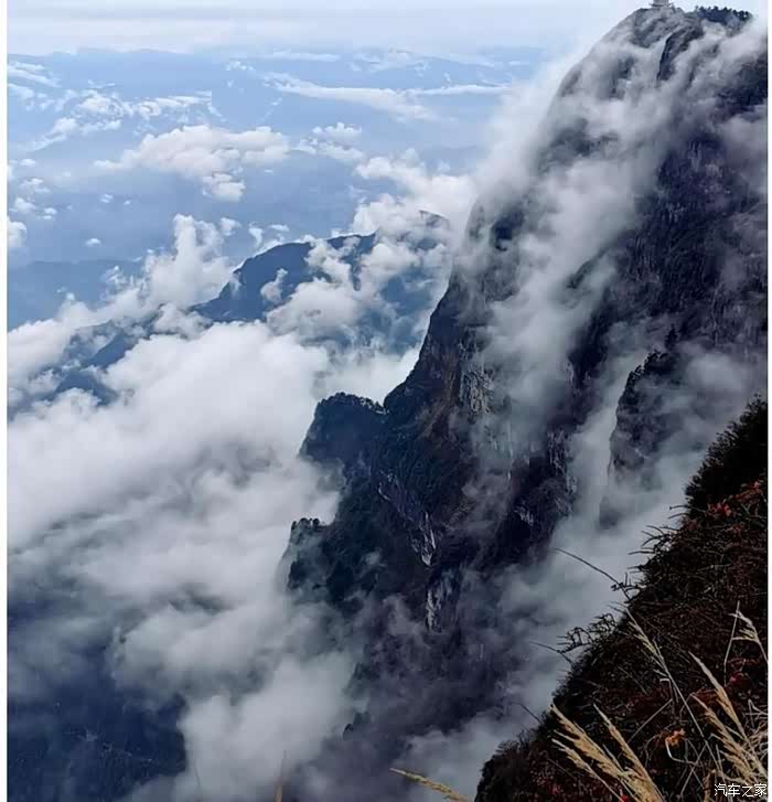 人车生活我的传祺之旅在山雾缭绕与青烟檀香中静悟