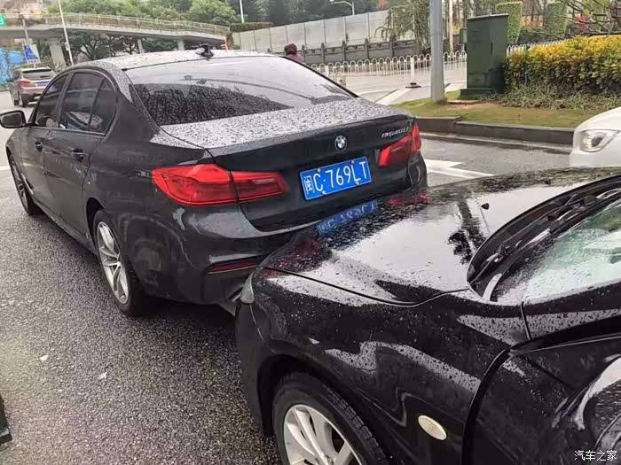 【图】被追尾了严重吗,_宝马5系论坛_汽车之家论坛