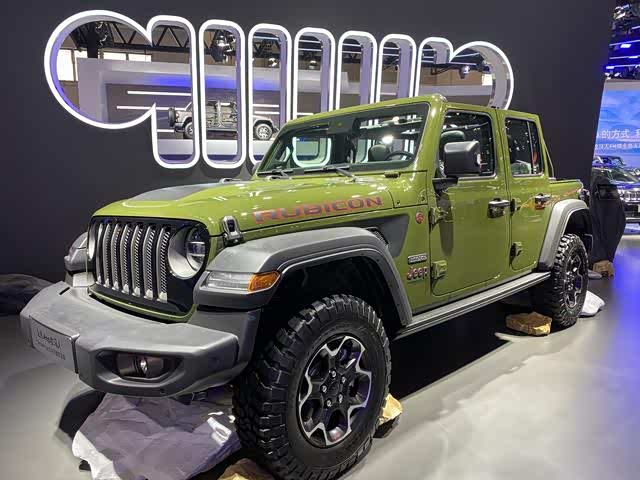 全新jeep牧马人丛林英雄限量版车型,那叫一个漂亮