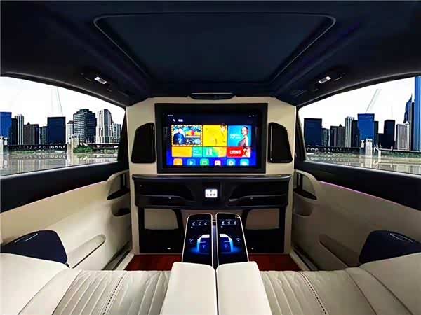 2020款别克gl8定制版4座商务车 雅典娜包围气场十足