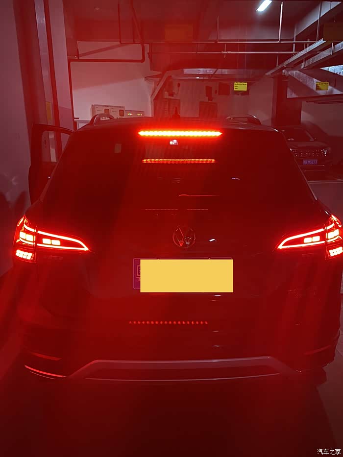 【图】谁刷了后尾灯刹车时全亮_探岳论坛_汽车之家论坛