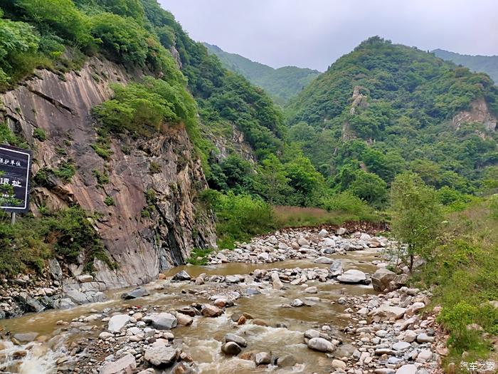 西安汤峪湖森林公园图片