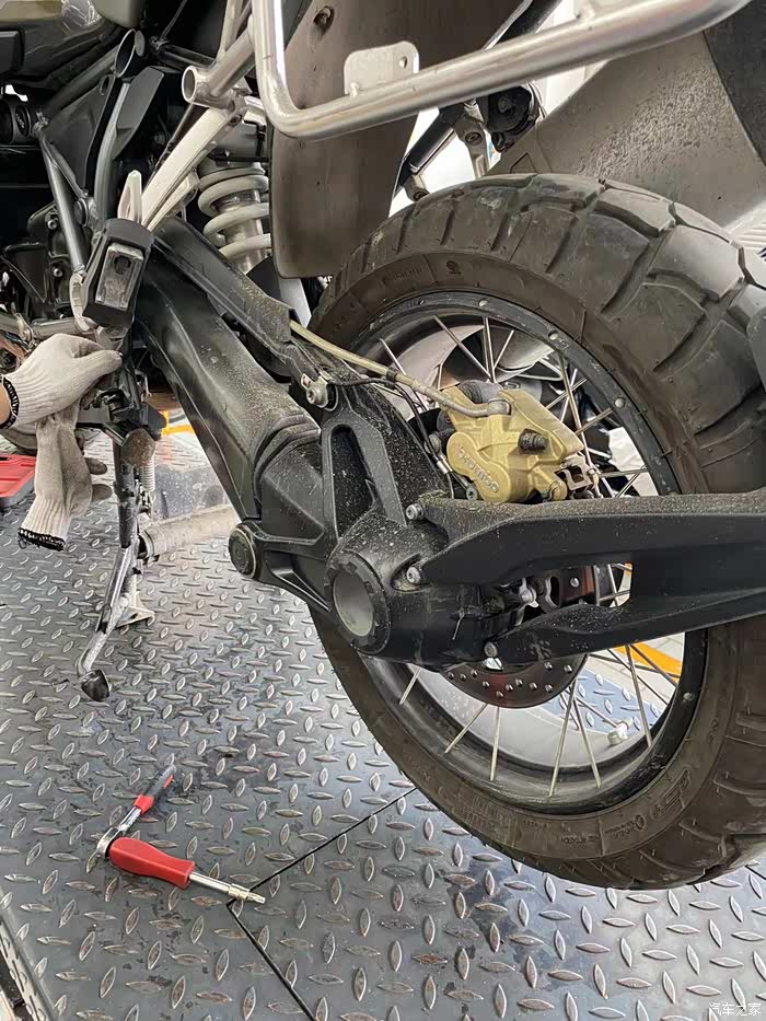 【图】2020款宝马1250 adv传动轴召回 操作流程详解_摩托车论坛_汽车