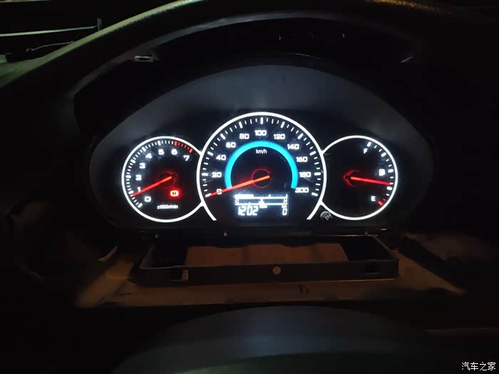 五菱荣光小卡双排1.5排量的单表改双表