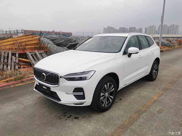 xc602022款b5四驱智逸豪华版急出