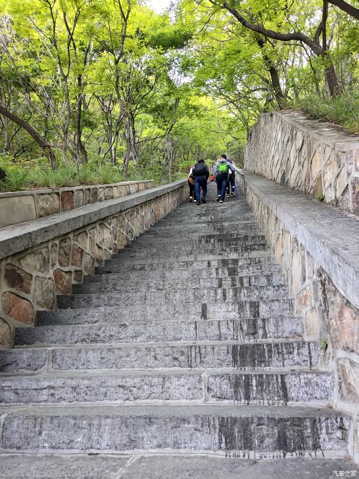 去嵩山少林寺登少室山的好汉坡
