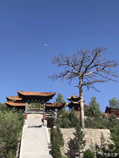 难道是我记错了,令狐冲是华山派的大师兄啊,恒山都是令狐冲的小师妹