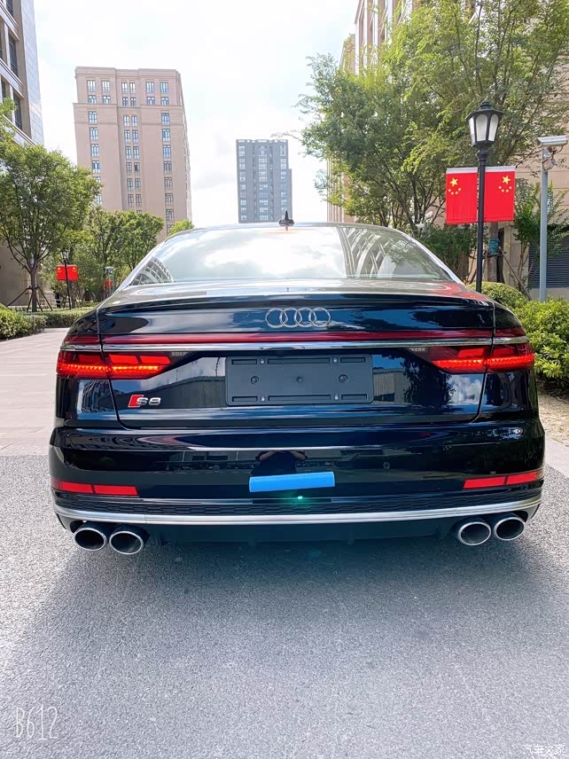 出一台自己用的奥迪s81000km