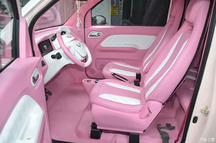 上海五菱宏光mini马卡龙个性换新装内饰大改作业完工