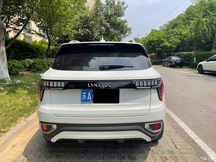 出2018年上牌领克01型pro白色