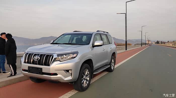 致敬经典——一汽丰田3.5普拉多银色txl用车感受