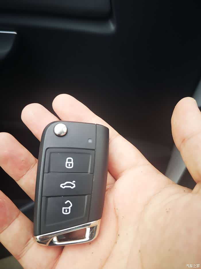 拥有全新一代速腾(用车贴)!