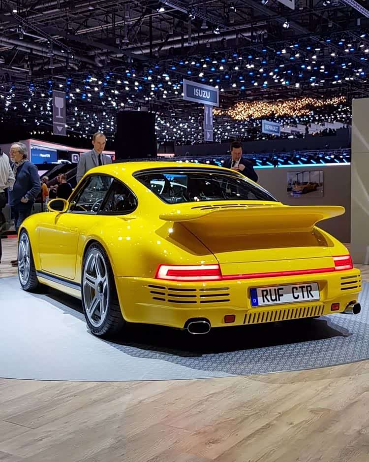 ruf改装的老保时捷911ctr有点科幻了