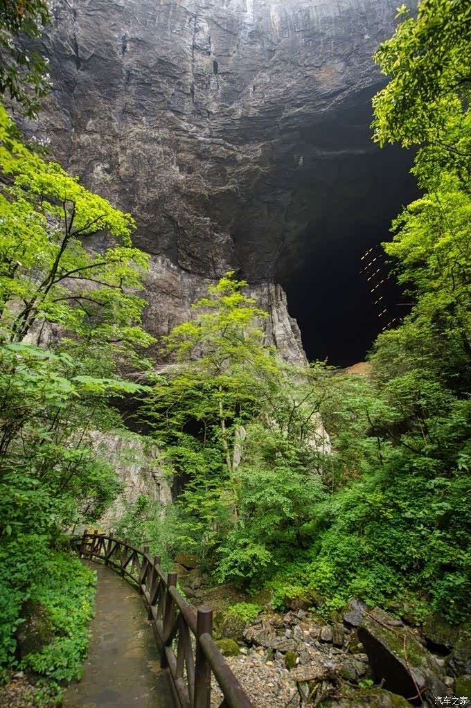 北纬30坪坝营之四洞峡