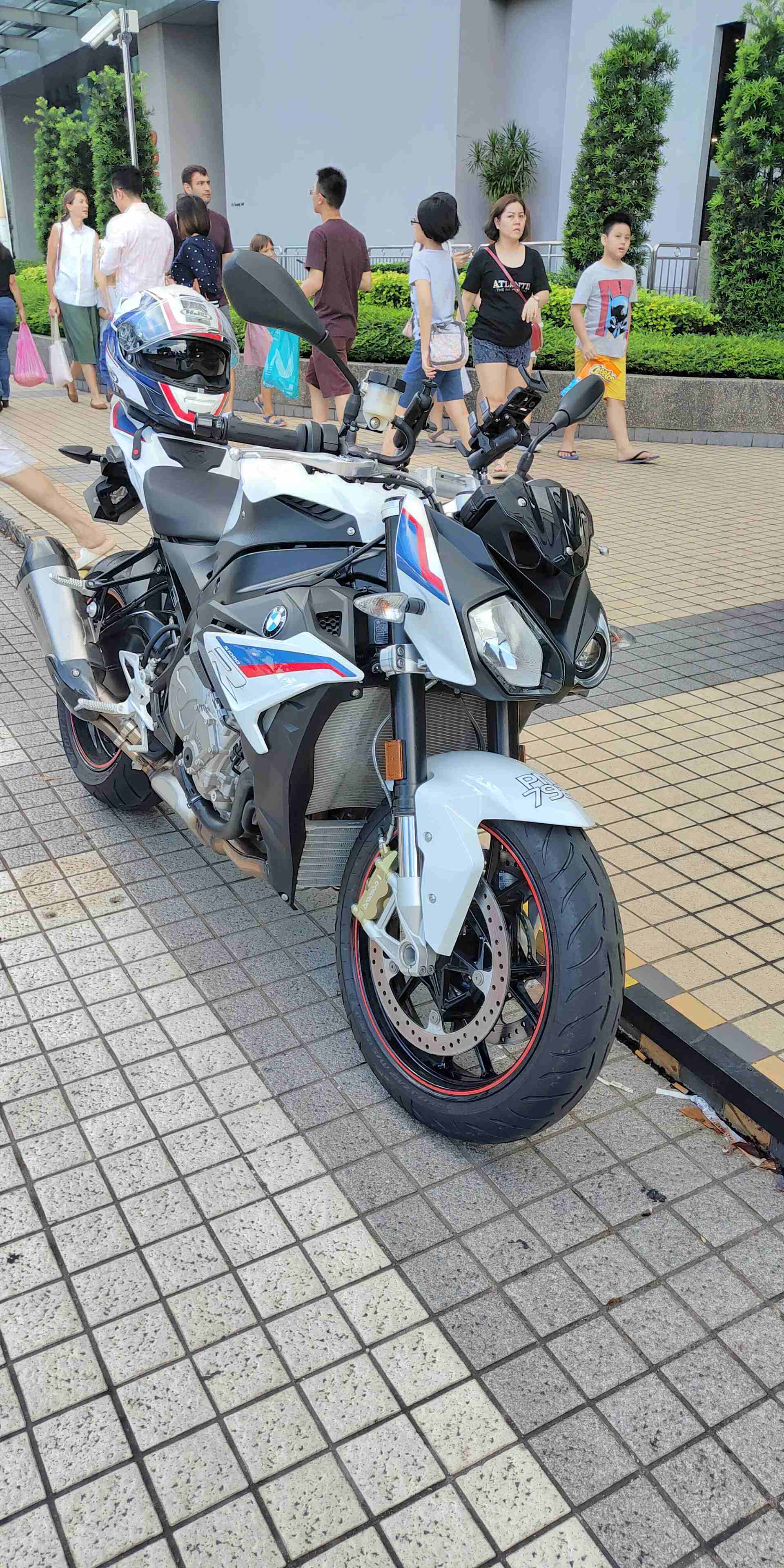 25岁生日礼,大马槟城提18款宝马s1000r 生活游记 事故